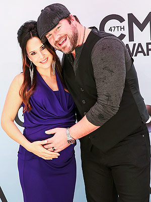 Lee Brice Is Romantic 'Every Single Night'