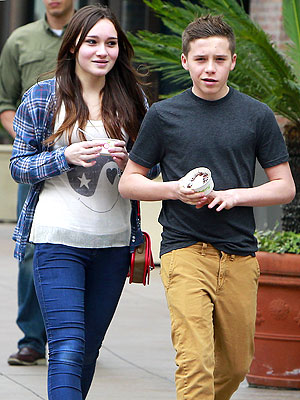Brooklyn Beckham – Is He Dating?