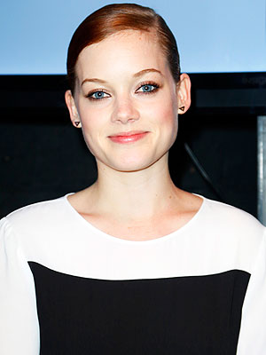 Jane Levy of "Suburgatory" Weds in Secret, Divorces Quickly