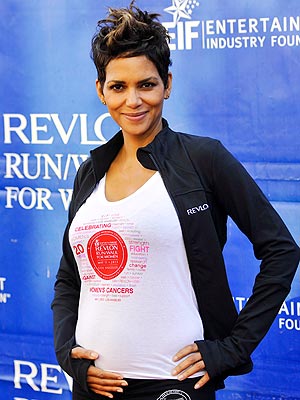 Mother's Day: Halle Berry's Fiance and Daughter Plan the Day