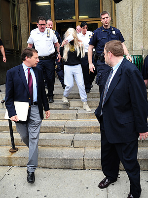 Amanda Bynes in Court: Lawyer Says Cops Followed Her Illegally