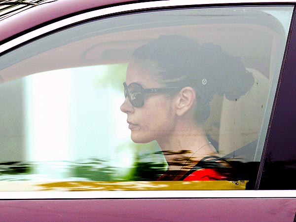 Catherine Zeta-Jones Returns Home from Treatment
