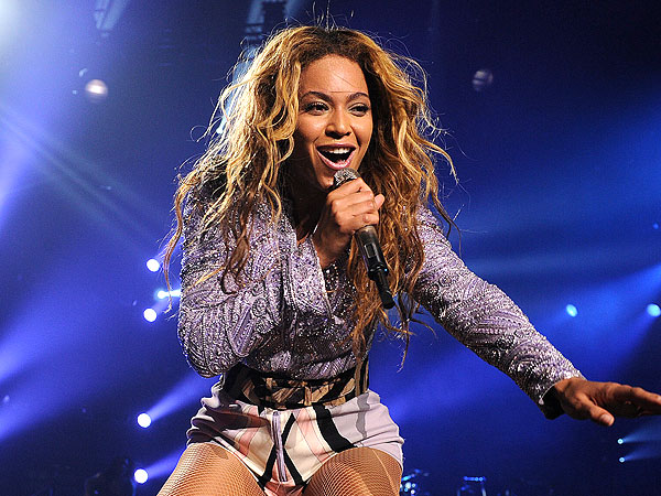 Beyoncé Almost Pulled Off Stage by a Fan in Brazil