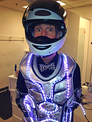 PHOTO: See Bill Nye's Robot Suit Before He Wears It on Dancing