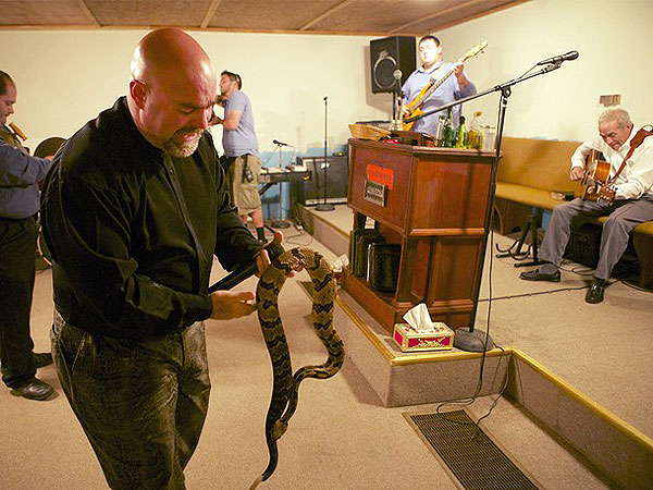 Jamie Coots, Snake Salvation Pastor, Dies from Snake Bite