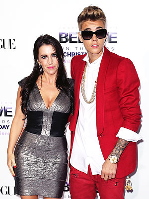 Justin Bieber's Mom Sings! Hear It Now