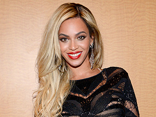 Beyoncé Pays Tribute to Dallas Shooting Victims: 'Every Human Life Is Valuable'