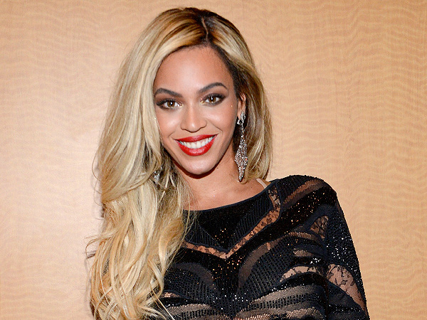 Beyonc�� Teases Sexy Crazy in Love Version for Fifty Shades of.