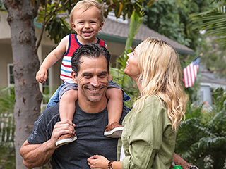 Johnathon Schaech's Wife Julie Blogs: How I Overcame the Postpartum Blues