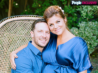 All the Adorable Details From Tiffani Thiessen's Baby Shower