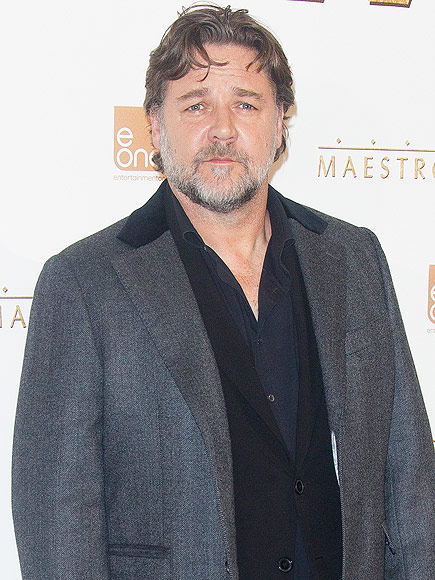 Russell Crowe Opens Up About Exploring Scientology : People.com
