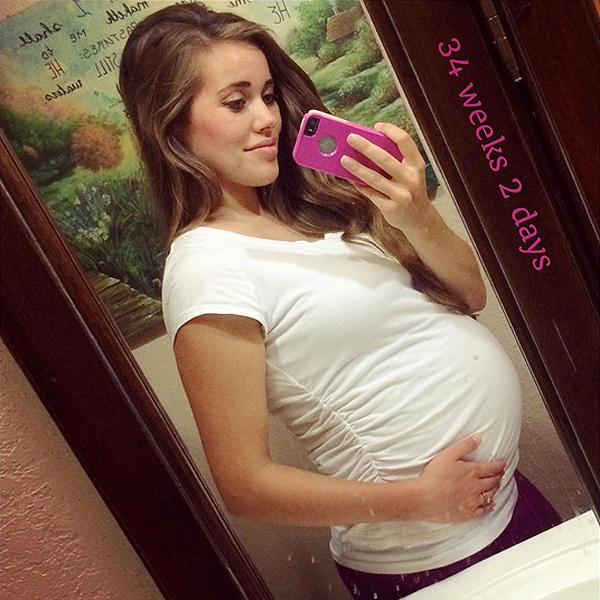 Pregnant Jessa Duggar Seewald Stays In Shape By Weight Lifting In The 