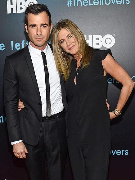 Jennifer Aniston and Justin Theroux 'Still Act Like They Are in the Honeymoon Phase'! - People Magazine