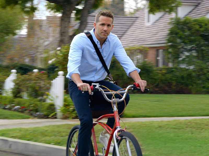 Ryan Reynolds Stars In Super Bowl Ad Exclusive Photos 