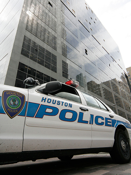 Houston Son Fatally Shot While Protecting Mother From Robbery
