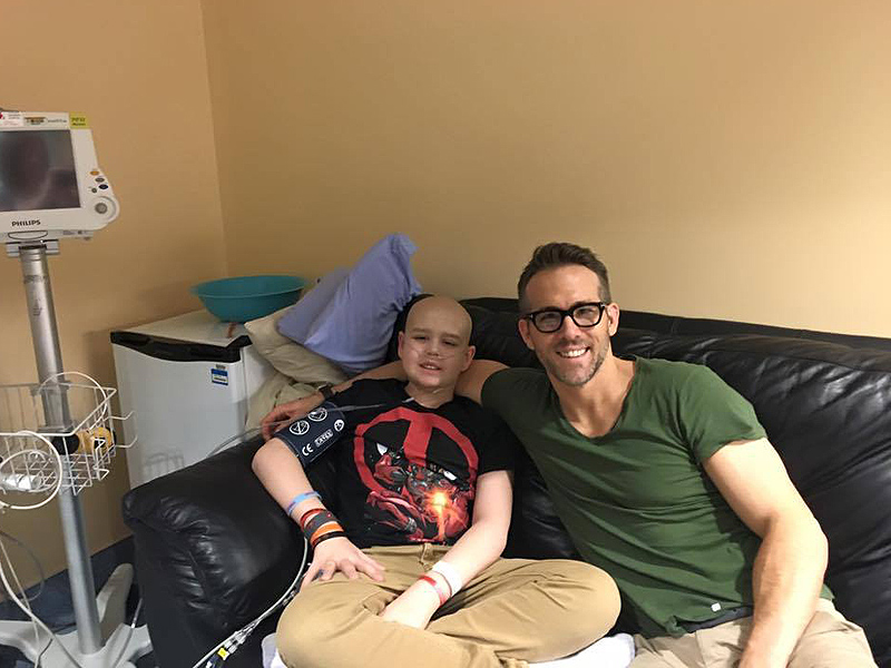Ryan Reynolds Pays Tribute to Deadpool Fan Who Died of Cancer