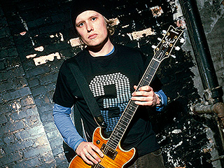 Former 3 Doors Down Guitarist Matt Roberts Has Died: Reports