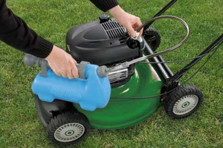 LiquiVac pump for fuel changes