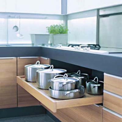 slide-out pot drawer