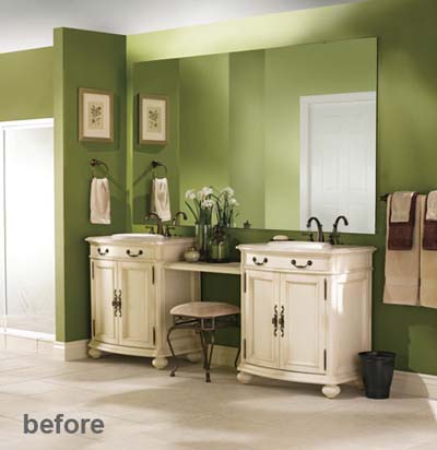 before image of a mirror that will benefit from a custom Mirrorscape treatment from Moen