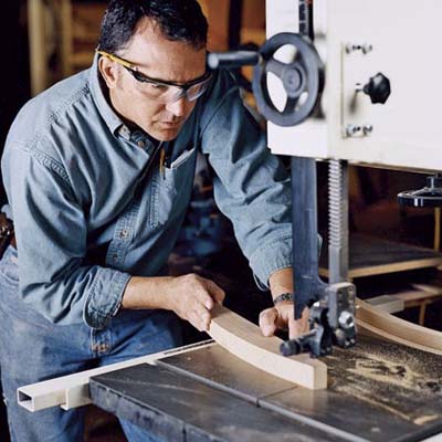 cutting curved stretchers with a band saw