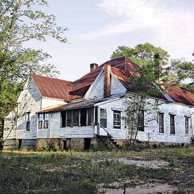 ramshackle farmhouse 