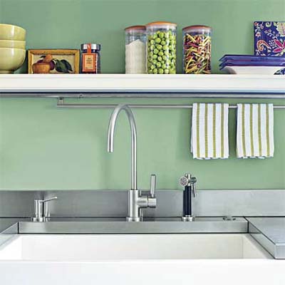 example of a kitchen wall painted with ceramic paint