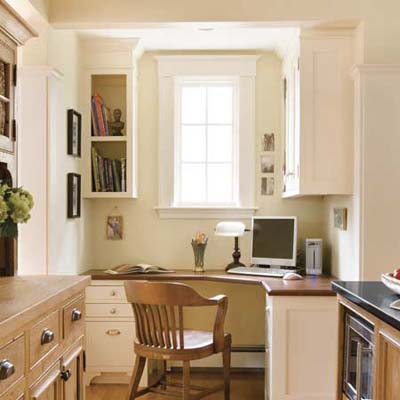 office fit into an alcove