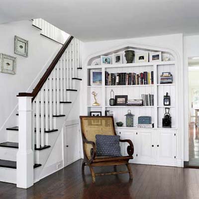 charming built-in features detail the intact downstairs front hall
