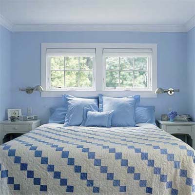 awning-style windows incorporated into the bed alcove of the master bedroom