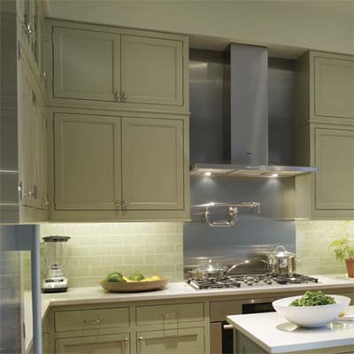 finished kitchen with double-height cabinets