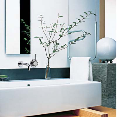 wall mounted faucet