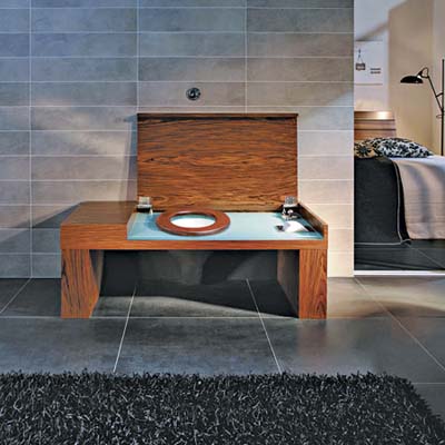 Editors' Picks: Our Favorite Wood-Tone Bathrooms