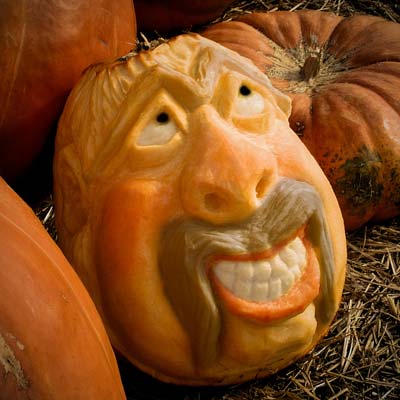 2010 this old house pumpkin carving winner