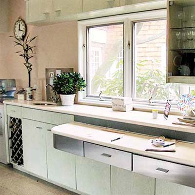 nineteen eighties style kitchen