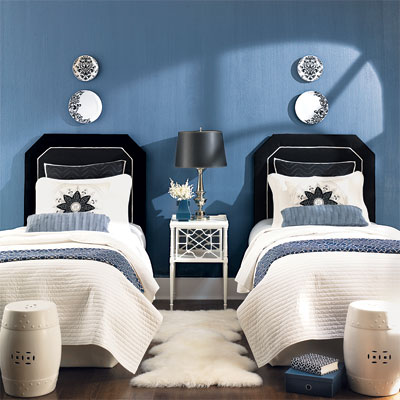 bedroom with faux paint finish by sherwin williams