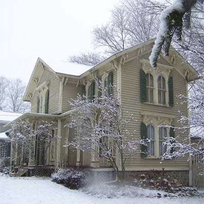 outdated victorian house exterior