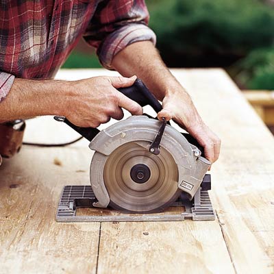 plunge cutting with a circular saw