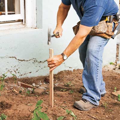 contractor checks for termites