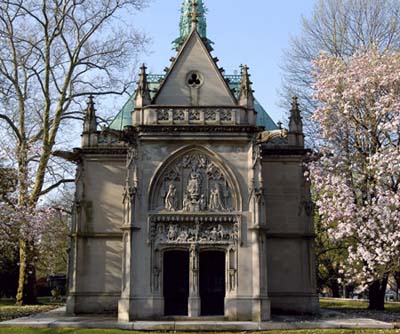 Belmont Mausoleum Leonardo da Vinci replica at Woodlawn Cemetery, Bronx, NY