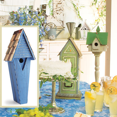 Outdoor patio dining room table with birdhouse