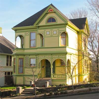 victorian house in astoria oregon