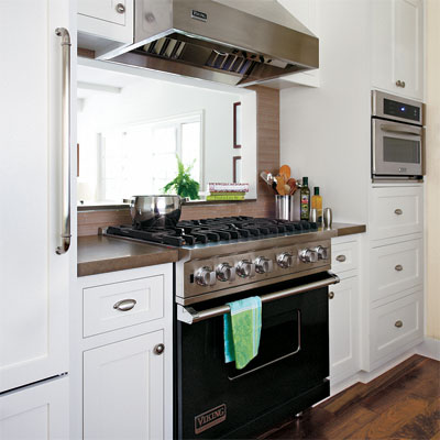 pro-style range in this sunny kitchen remodel