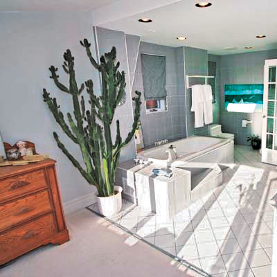 open bath sitting area before bath remodel 