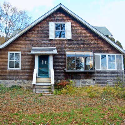 before picture of remodeled bungalow 