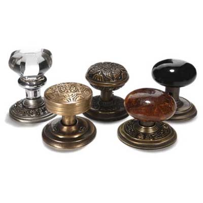 Old Rose Hardware Co. creates contemporary hardware for vintage doorknobs