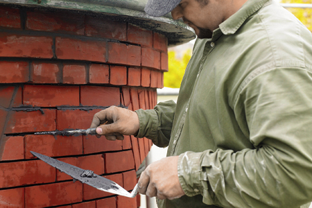 How to Repair Mortar in a Brick Wall | This Old House