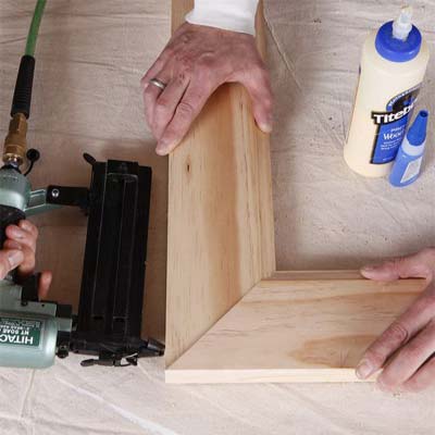 assemble the tabletop frame while building a display coffee table