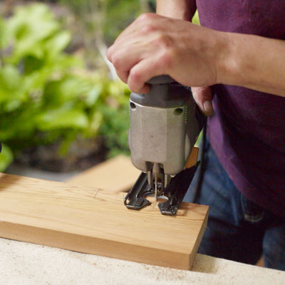 cutting the notch for the front leg of a Westport chair with a jigsaw