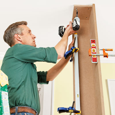 attaching the upper blocking of a columned room divider